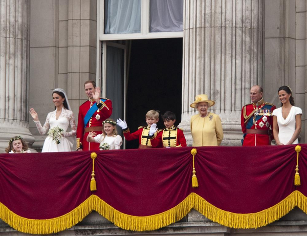 The Royal Family dutourdumonde  Shutterstock